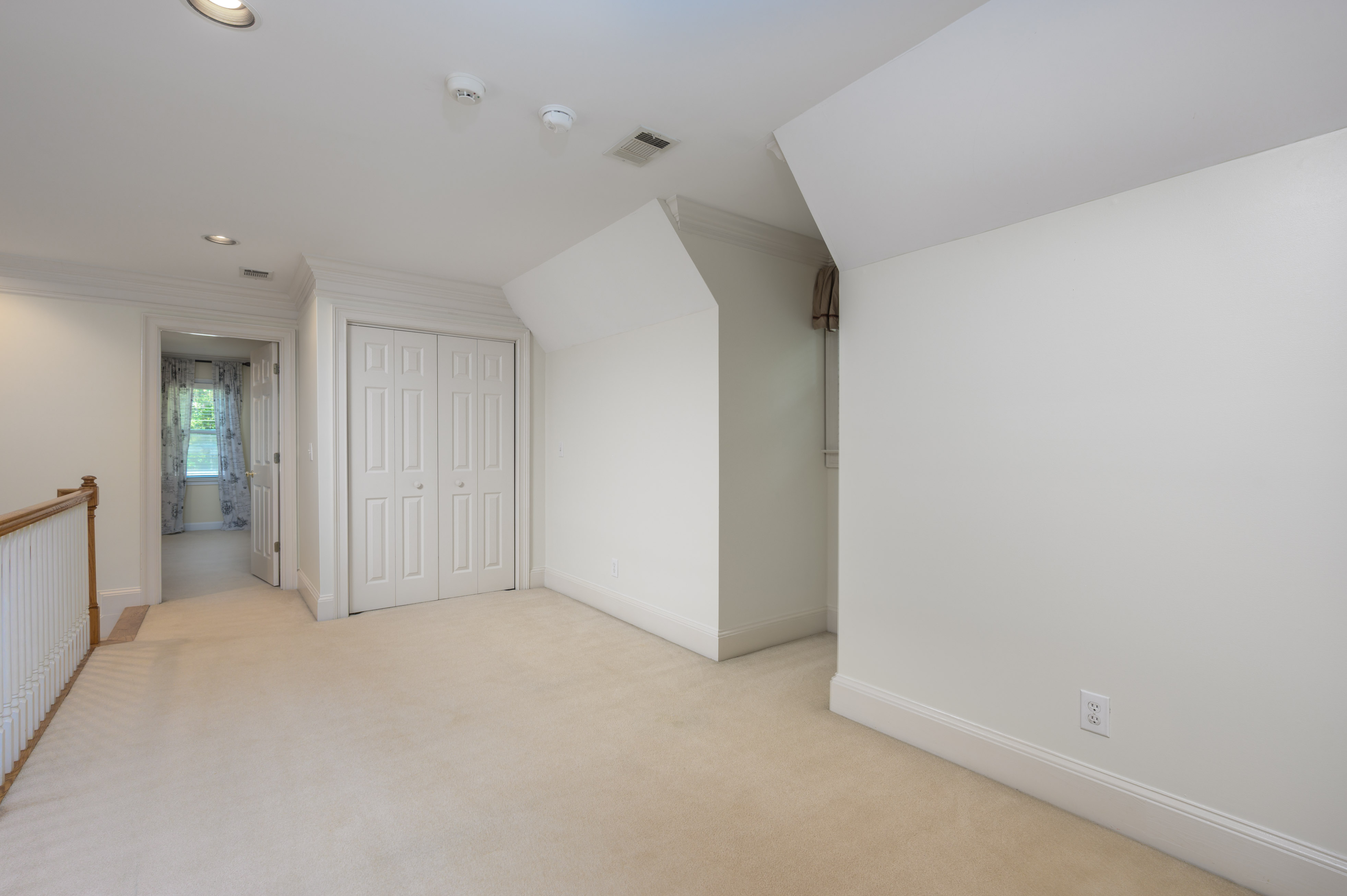 1811 Snug Harbor Drive image 24